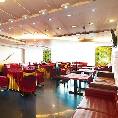 Hotel Transit International- Aerocity Delhi Airport New Delhi Extérieur photo