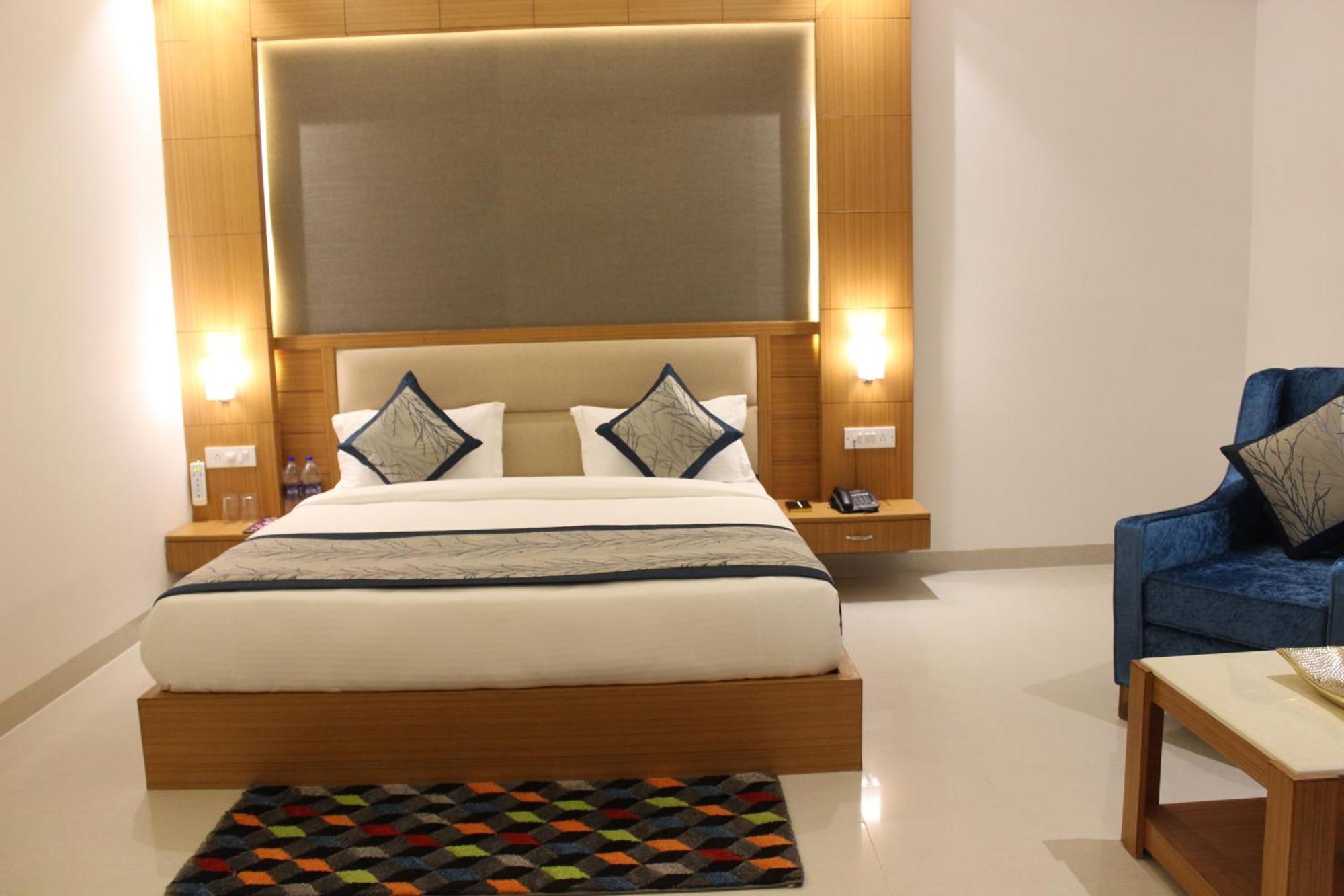Hotel Transit International- Aerocity Delhi Airport New Delhi Extérieur photo