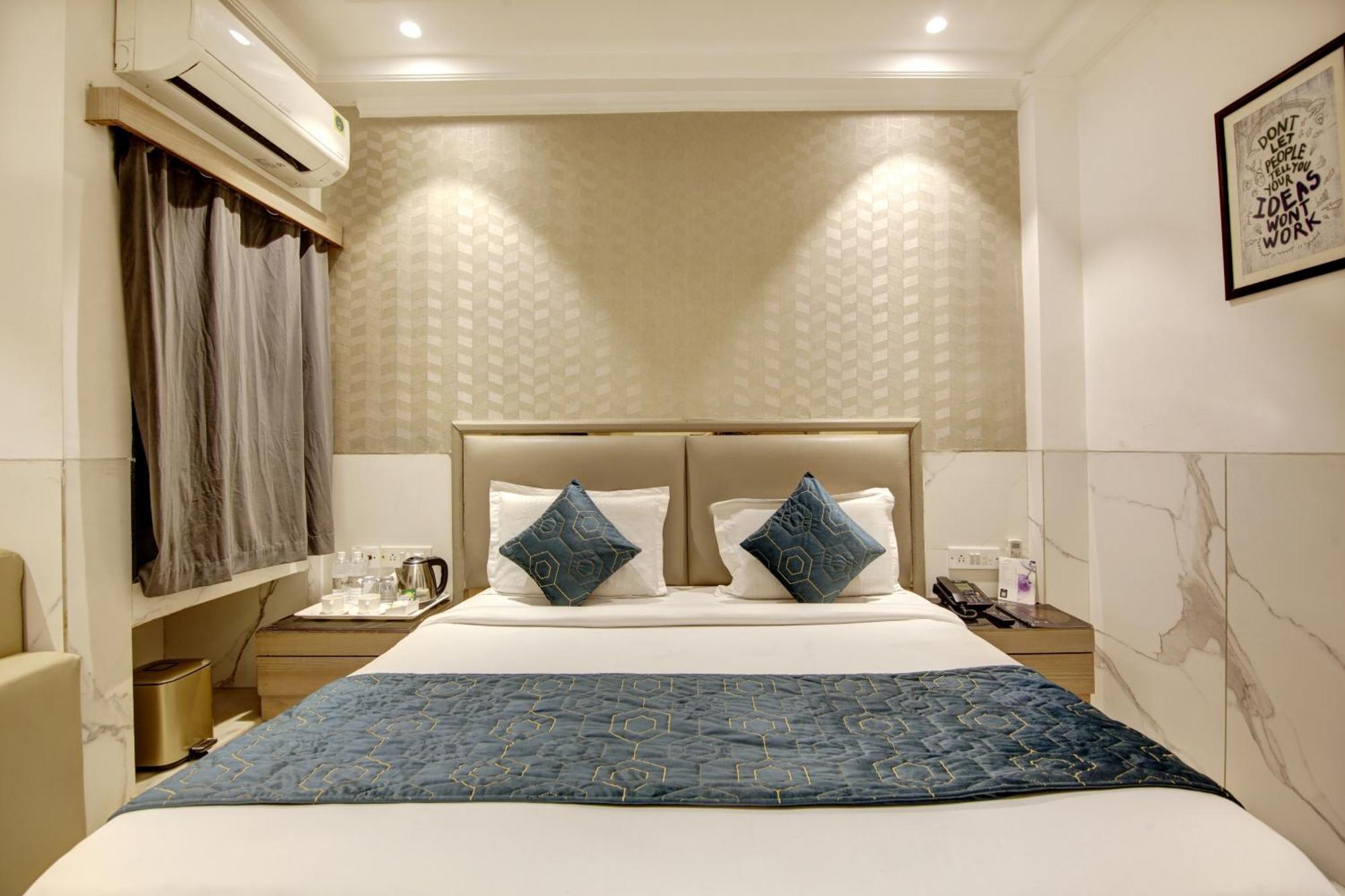 Hotel Transit International- Aerocity Delhi Airport New Delhi Extérieur photo