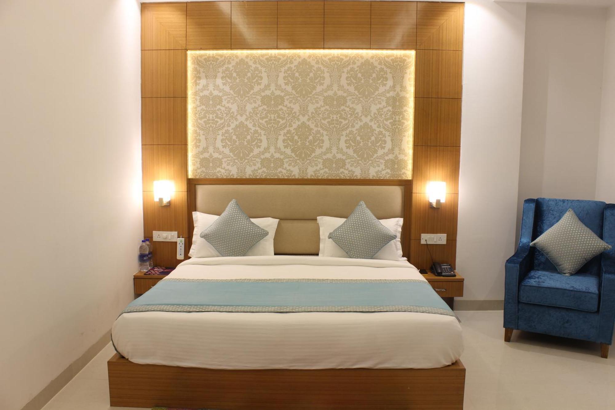 Hotel Transit International- Aerocity Delhi Airport New Delhi Extérieur photo