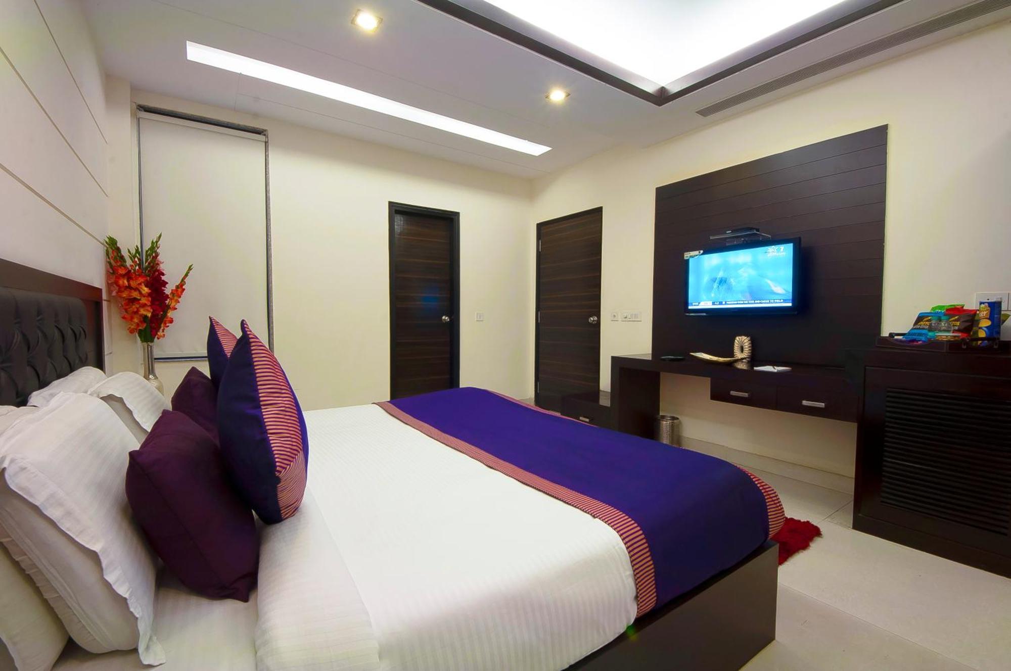 Hotel Transit International- Aerocity Delhi Airport New Delhi Extérieur photo