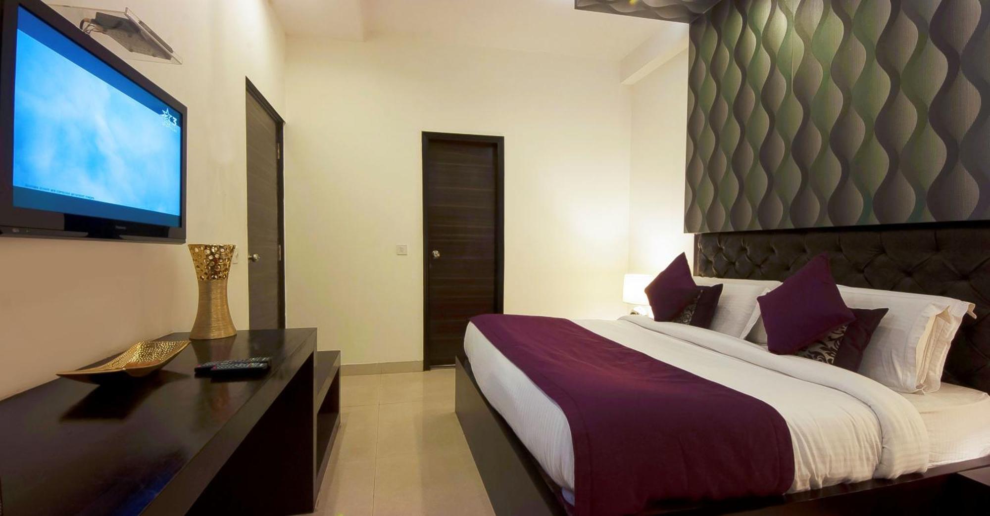 Hotel Transit International- Aerocity Delhi Airport New Delhi Extérieur photo