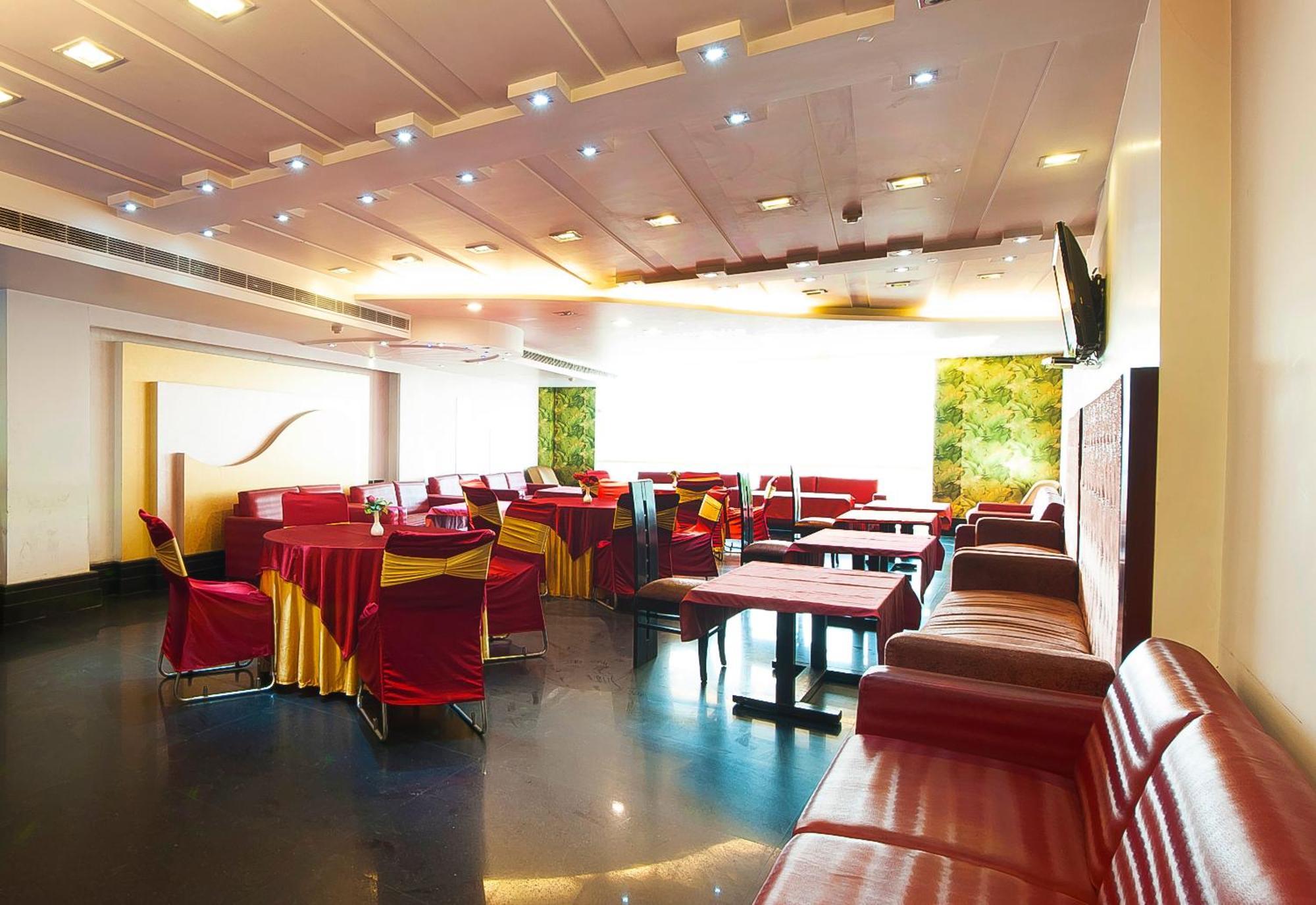 Hotel Transit International- Aerocity Delhi Airport New Delhi Extérieur photo