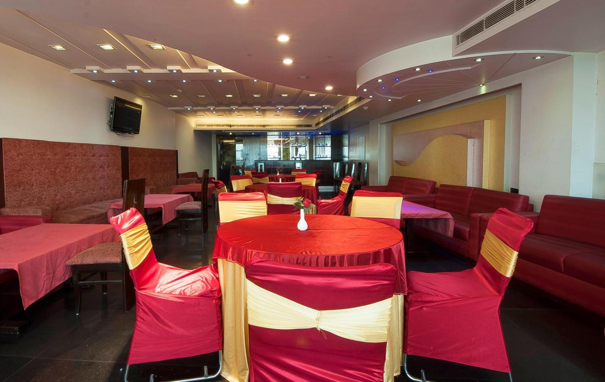 Hotel Transit International- Aerocity Delhi Airport New Delhi Extérieur photo