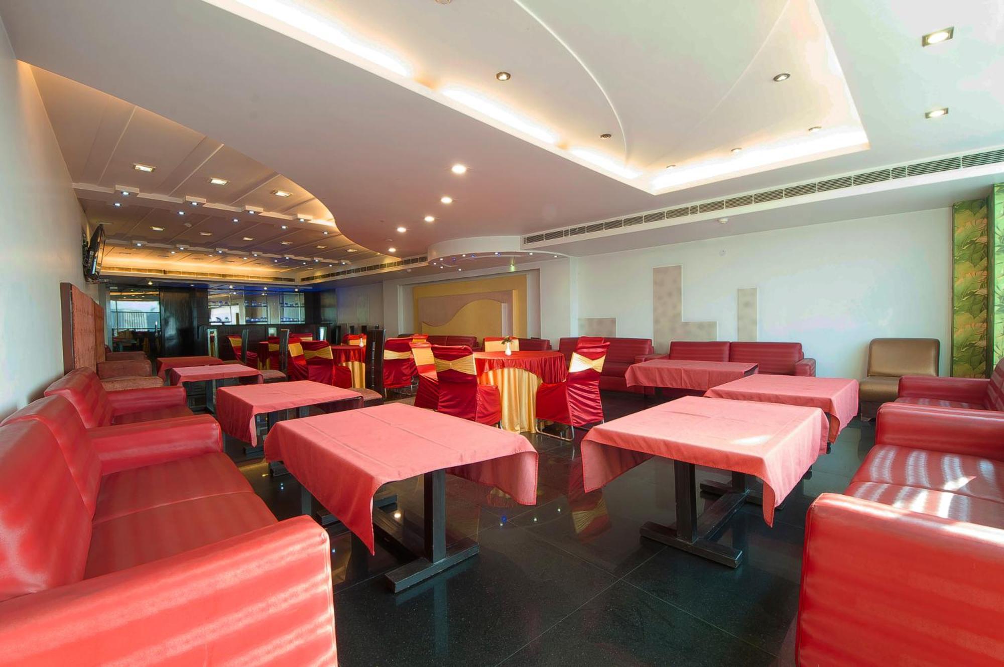 Hotel Transit International- Aerocity Delhi Airport New Delhi Extérieur photo